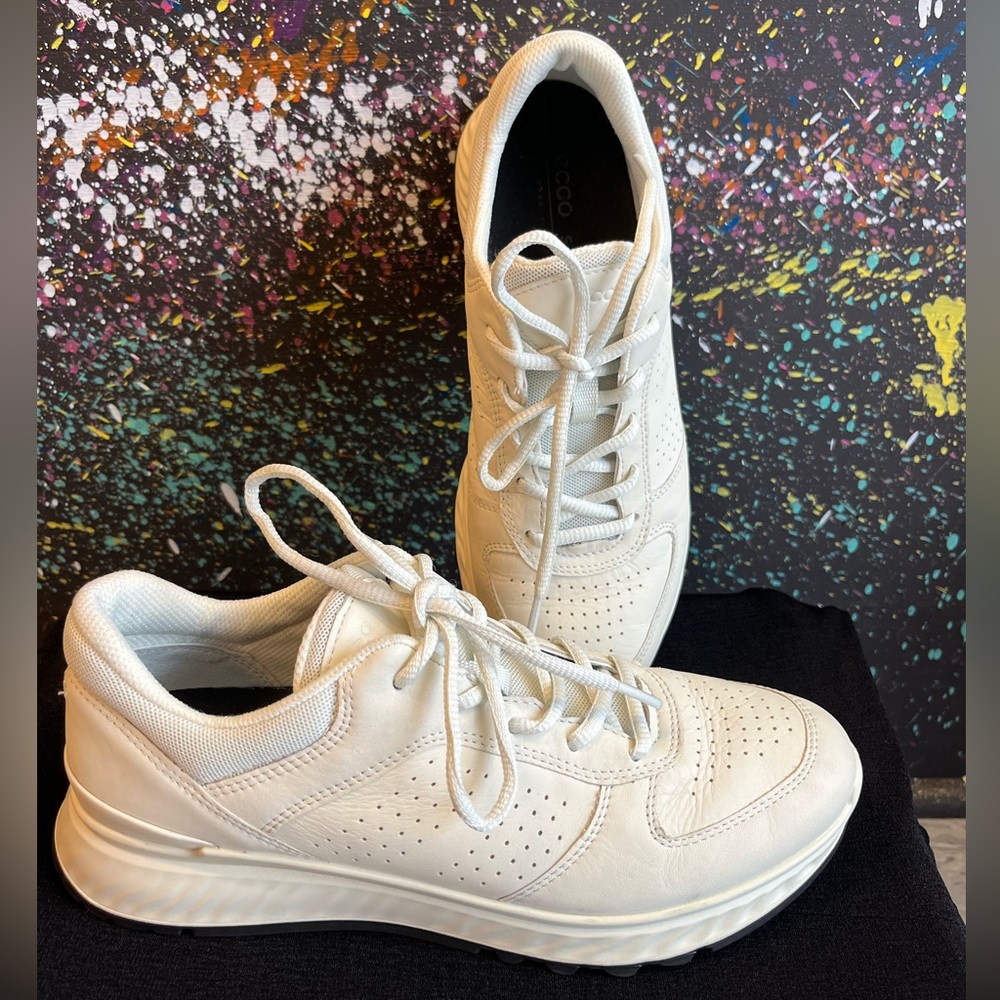 ECCO WOMENS EXOSTRIDE SNEAKERS